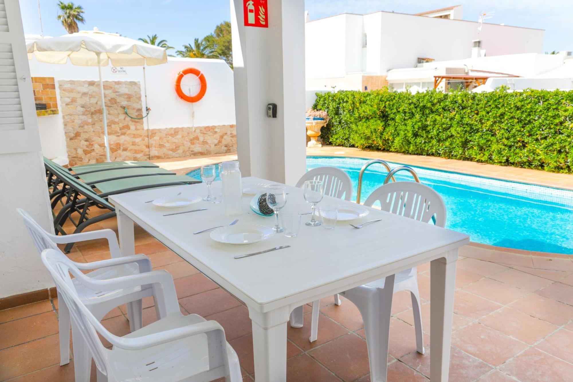 Villa 10 Marias Cala Blanca  Exterior photo