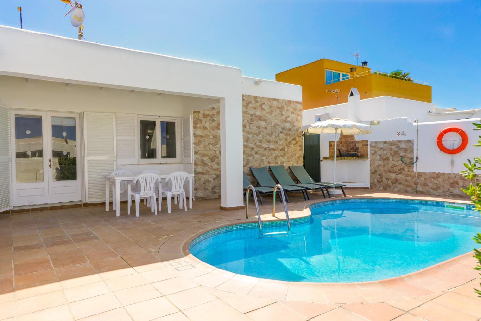 Villa 10 Marias Cala Blanca  Exterior photo